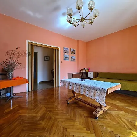 Apartments Fazanska 930 *