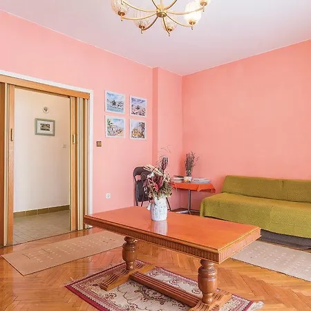 Apartment Apartments Fazanska 930 Fažana