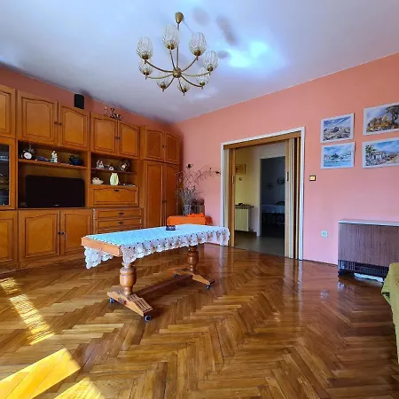 Fazanska 930 Daire *